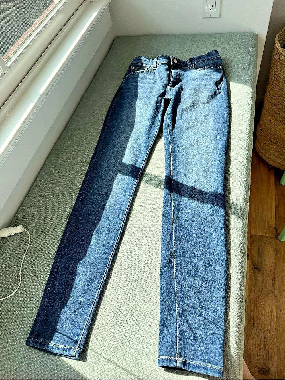 DL1961 size 14 Girls Skinny Jeans
